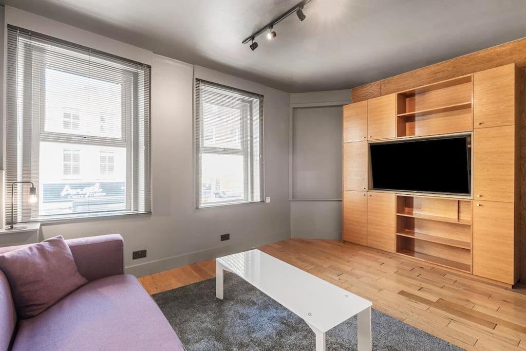Spacious Home On Chapel Market Лондон Екстер'єр фото