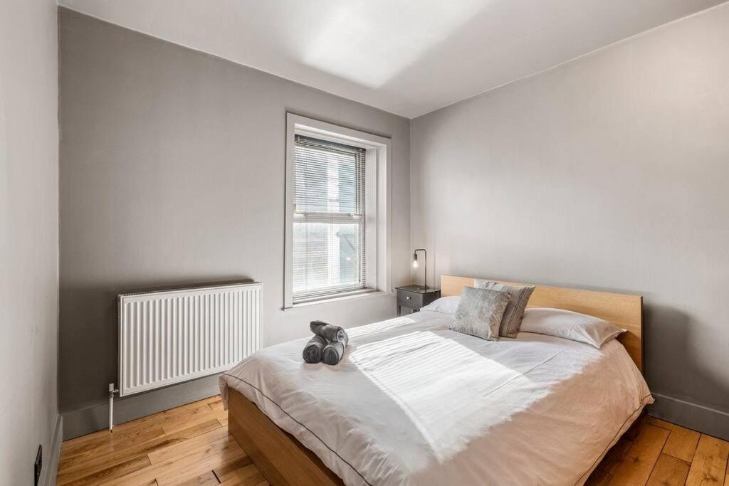 Spacious Home On Chapel Market Лондон Екстер'єр фото